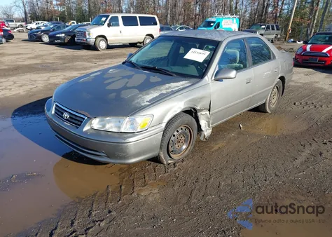 2000 Toyota Camry Le z USA, uszkodzony, nr VIN JT2BG22K8Y0409608